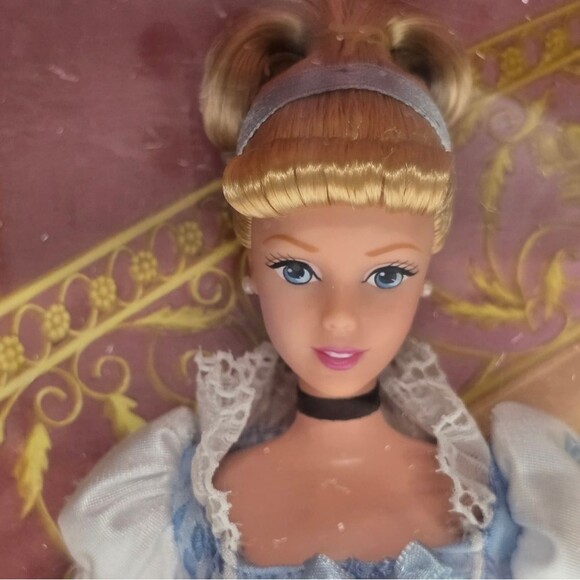 Walt Disney's 50th Anniversary Cinderella Collector Doll 1999 Mattel 26291 NEW - Picture 2 of 8